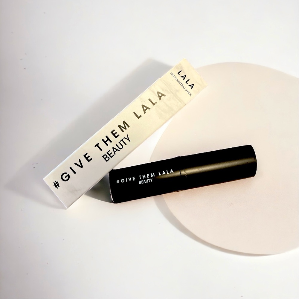 #GIVE THEM LALA Highlighting Stick NIB Full Size